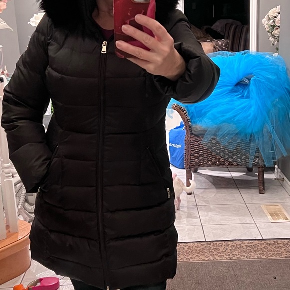 Calvin Klein puffer coat. - Picture 2 of 4